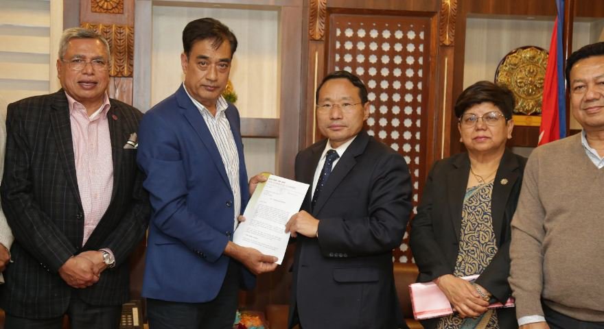 Read more about the article अर्थमन्त्रीलाई चेम्बरकाे १७ बुँदे सुझाव