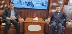 Read more about the article राजस्व संकलनका लागि व्यवसायीलाई अनावश्यक दु:ख दिंदैनाैं : अर्थमन्त्री