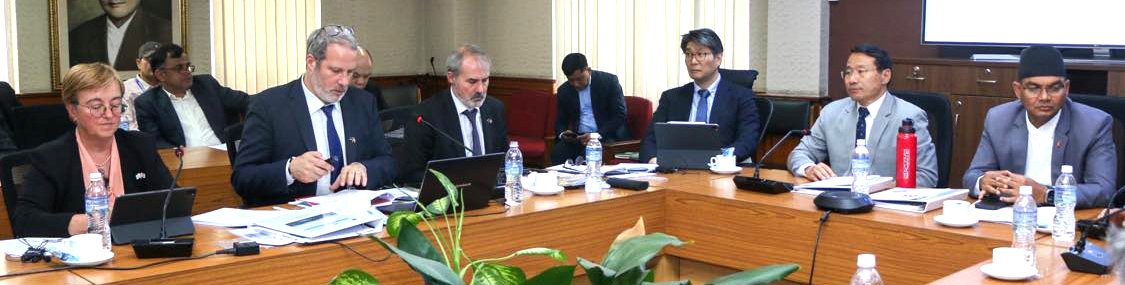 Read more about the article विश्व बैंक र एसियाली विकास बैंककाे लगानीका आयोजनामा ढिलासुस्ती किन ?