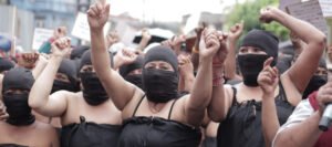 Read more about the article माइतीघर मण्डलामा सहकारी पीडितहरूकाे अर्धनग्न प्रदर्शन