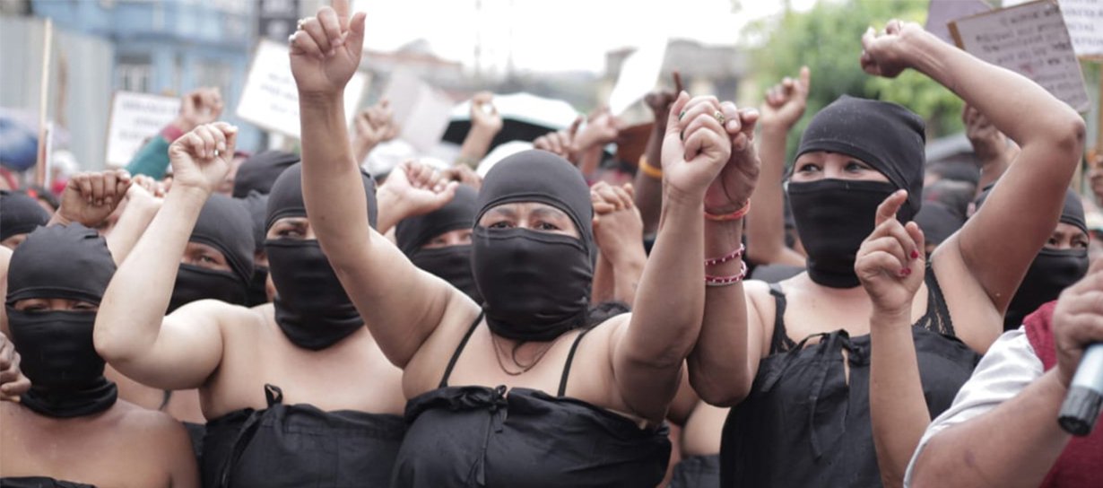 Read more about the article माइतीघर मण्डलामा सहकारी पीडितहरूकाे अर्धनग्न प्रदर्शन