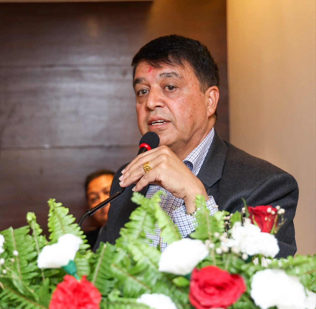 Read more about the article आन्दाेलनकाे पहिलाे टार्गेट निजी क्षेत्र पर्नु दु:खद् : ढकाल