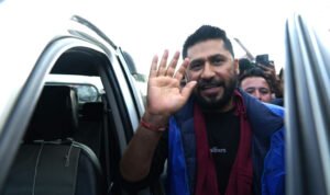 Read more about the article सूर्यदर्शन सहकारी ठगी प्रकरणमा तारिख बुझ्न पोखरा पुगे लामिछाने